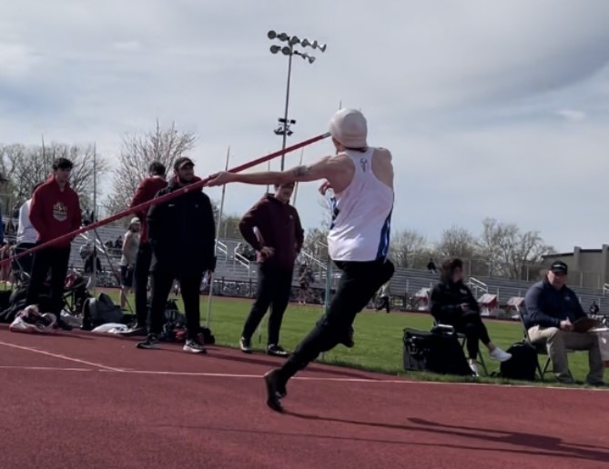 Charger Men Stand Out in Field Events at Little State